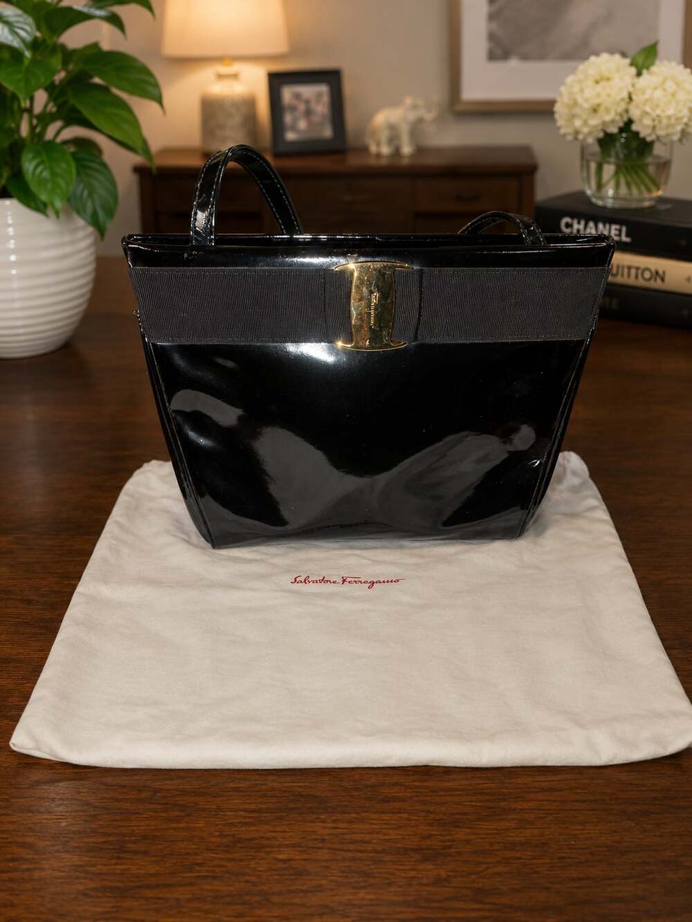 Authentic Salvatore Ferragamo Vara Bow Black Patent Leather Shoulder Bag  VTG